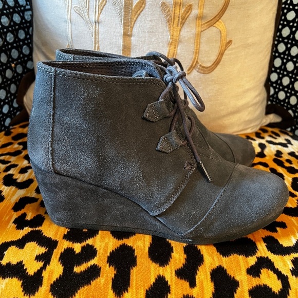 TOMS Grey Suede Wedge Ankle Booties - Picture 5 of 10